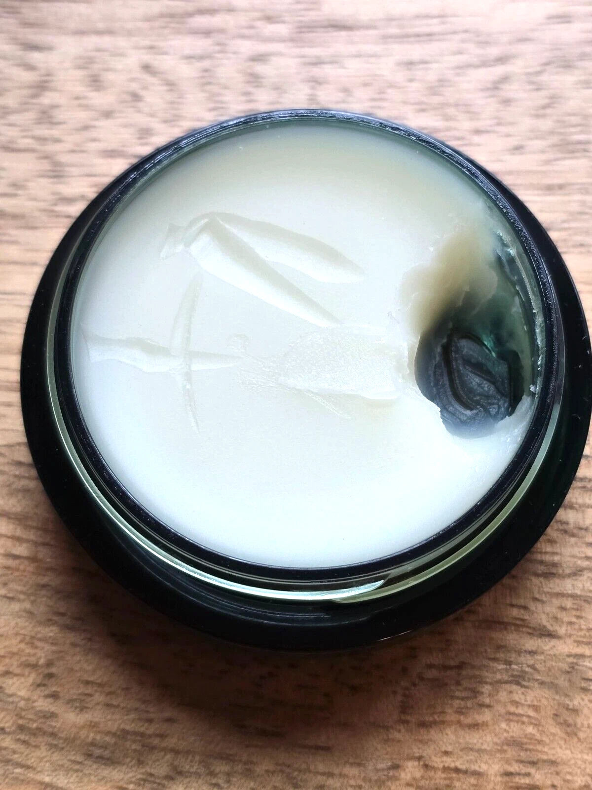 La Mer The Lip Balm 0.32 oz 9g Brand New in SEALED Box 100% Authentic